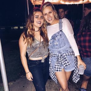 Meet your Posher, Hannah